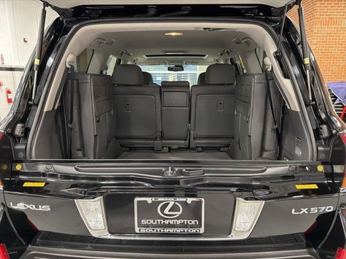 Used 2010 Lexus LX 570 4WD image 36