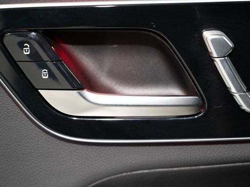 Certified 2026 Mercedes-Benz GLC 300 4MATIC image 21