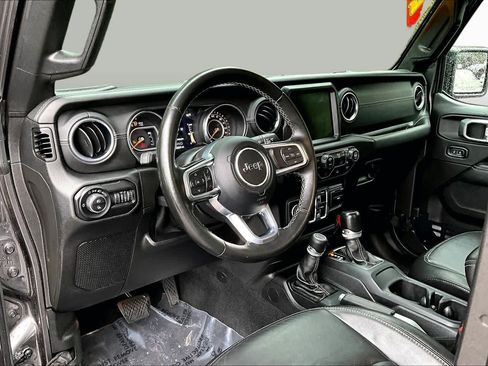 Used 2020 Jeep Gladiator Overland w/ Popular Equipment Package AWD/4WD image 16