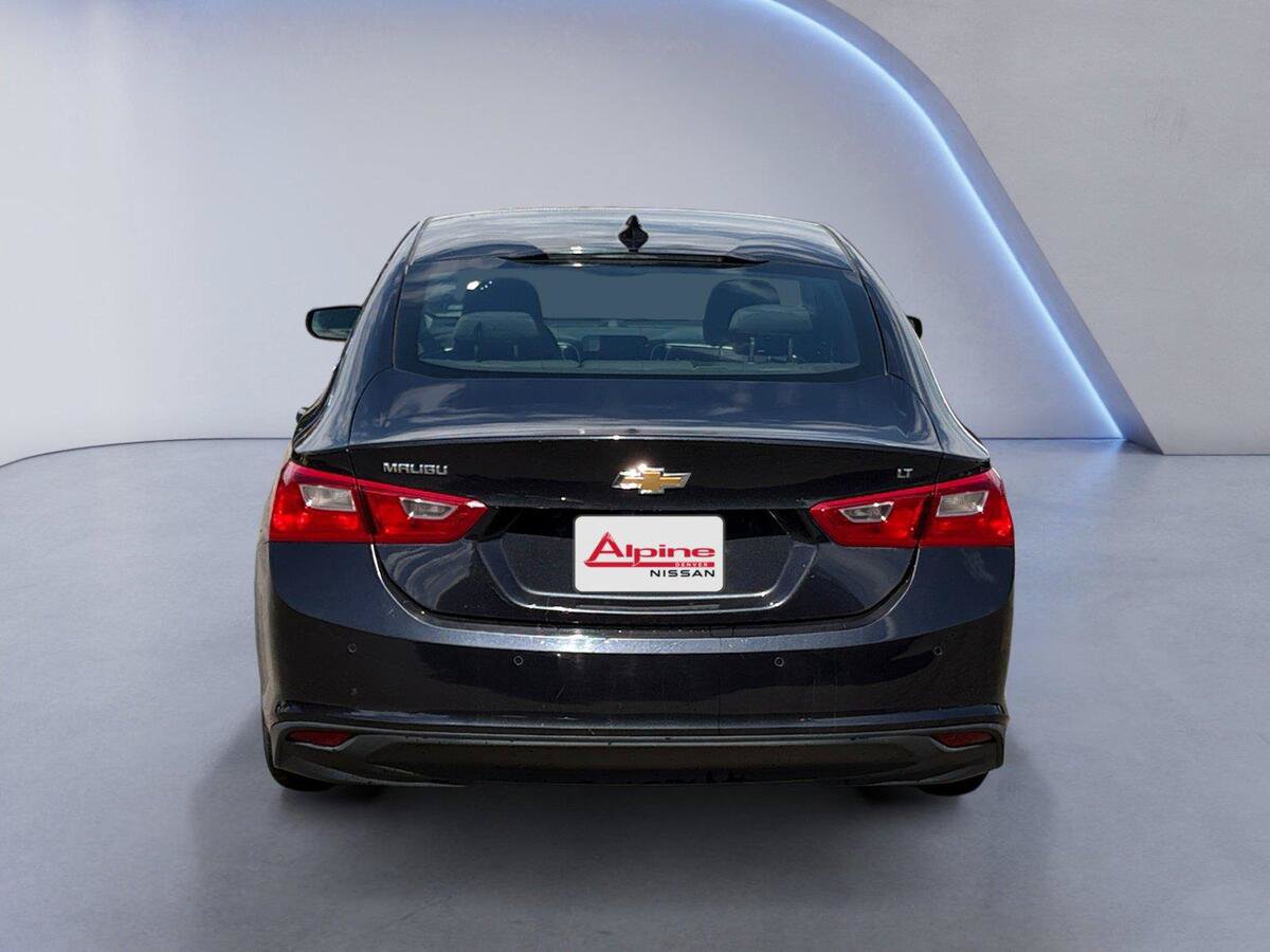 Used 2023 Chevrolet Malibu LT w/ Driver Confidence Package FWD image 4