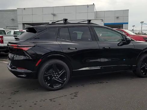 New 2026 Chevrolet Equinox EV RS image 8