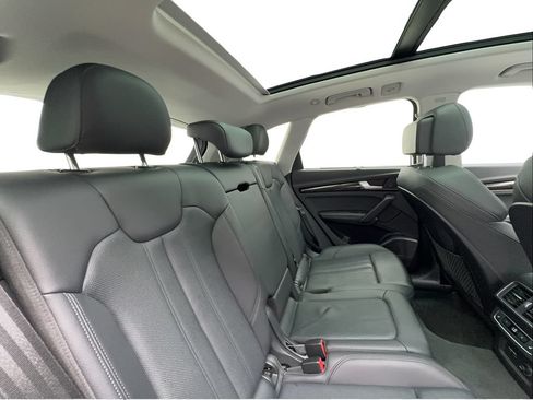 Used 2019 Audi Q5 Prestige w/ Prestige Package AWD/4WD image 26