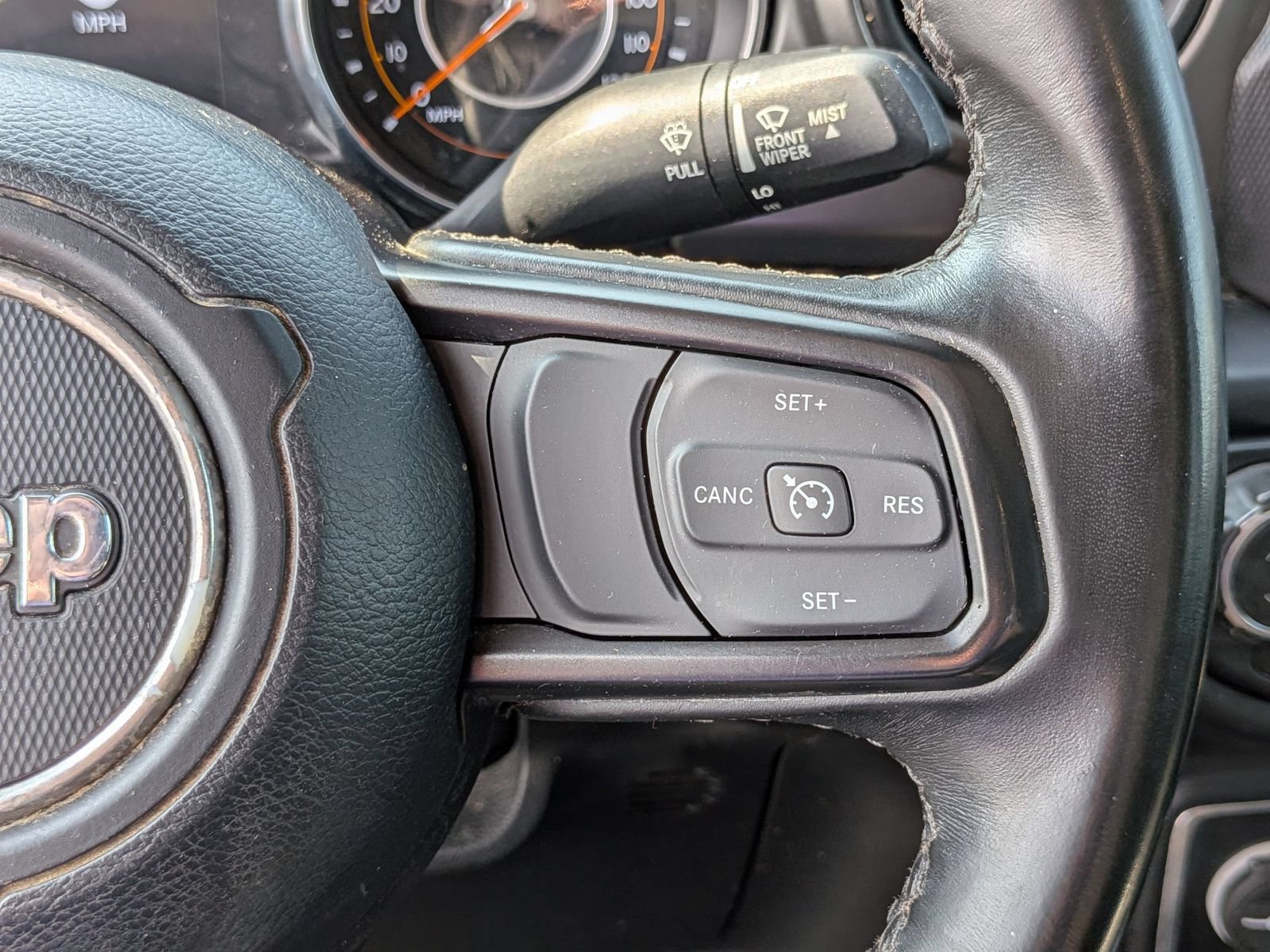 Used 2022 Jeep Gladiator Sport AWD/4WD image 18