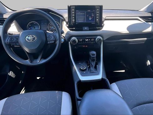 Certified 2022 Toyota RAV4 XLE w/ Convenience Package AWD/4WD image 15