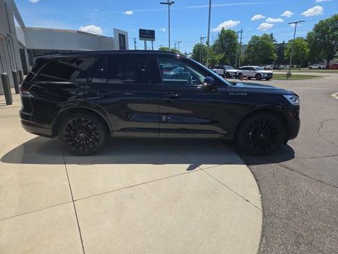 Certified 2024 Lincoln Aviator Reserve w/ Equipment Group 201A AWD/4WD image 2