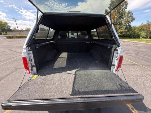Used 2015 RAM 1500 Limited AWD/4WD image 14