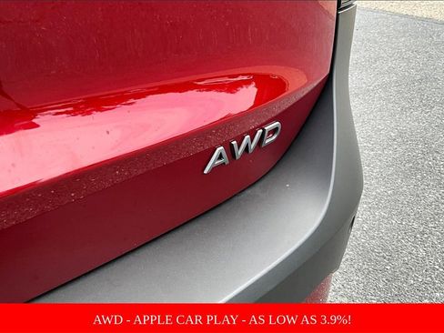 New 2025 Nissan Kicks SV w/ SV Premium Package image 8