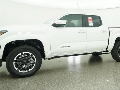 New 2026 Toyota Tacoma TRD Sport AWD/4WD image 18