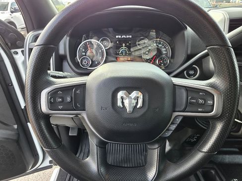 Used 2024 RAM 2500 Tradesman w/ Chrome Appearance Group image 18