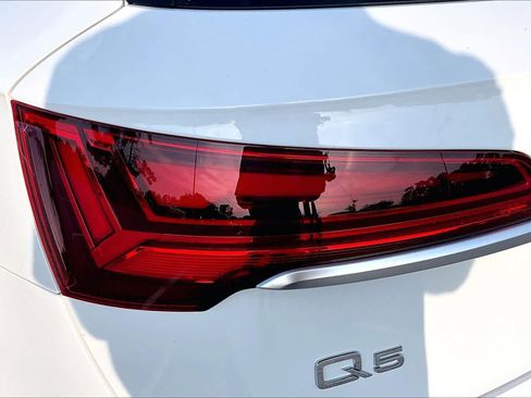 Used 2022 Audi Q5 2.0T Premium Plus AWD/4WD image 29
