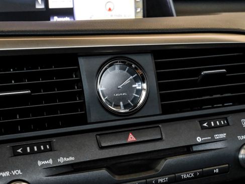 Used 2019 Lexus RX 350 FWD w/ Luxury Package image 30