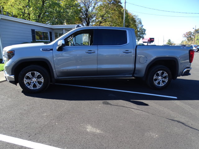 Certified 2023 GMC Sierra 1500 SLE w/ X31 Off-Road Package AWD/4WD image 18