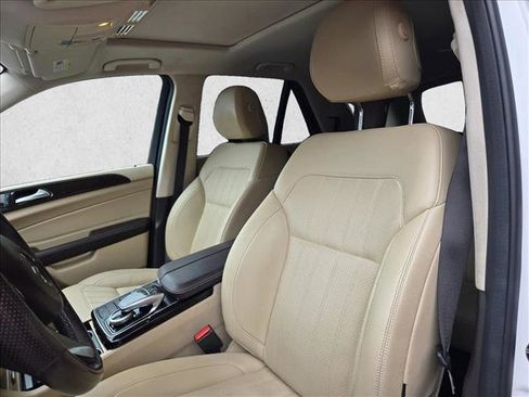 Used 2018 Mercedes-Benz GLE 350 4MATIC image 11