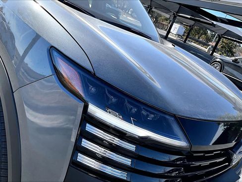 New 2026 Nissan Kicks SV image 13