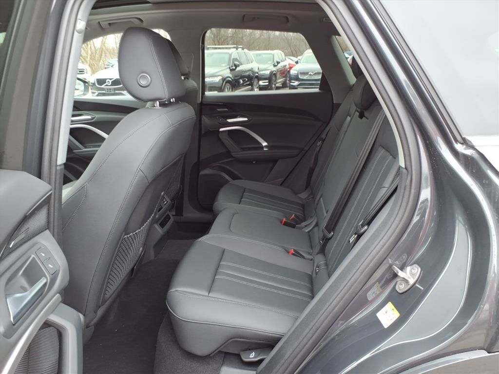 New 2025 Audi Q5 Premium Plus AWD/4WD image 12