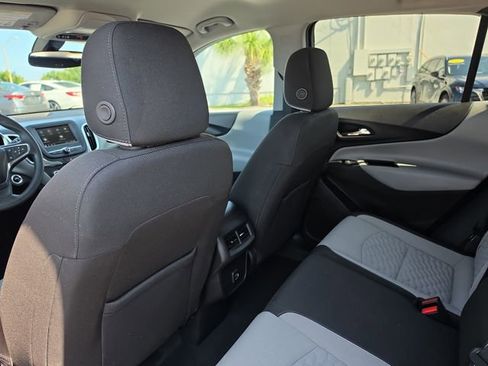 Used 2019 Chevrolet Equinox LT FWD image 11