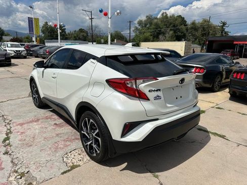 Used 2018 Toyota C-HR XLE FWD image 5
