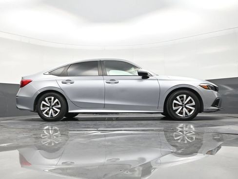 Used 2022 Honda Civic LX image 25