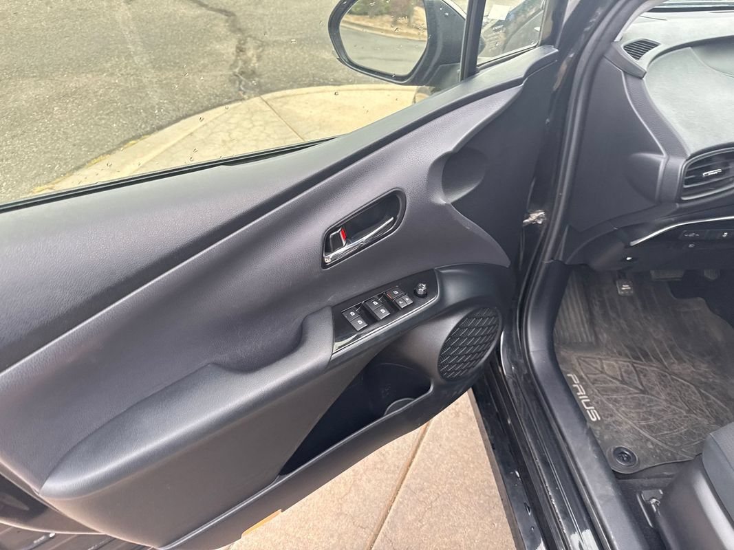 Used 2017 Toyota Prius One FWD image 25