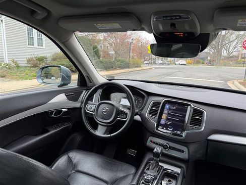 Used 2016 Volvo XC90 T6 Momentum AWD/4WD image 30