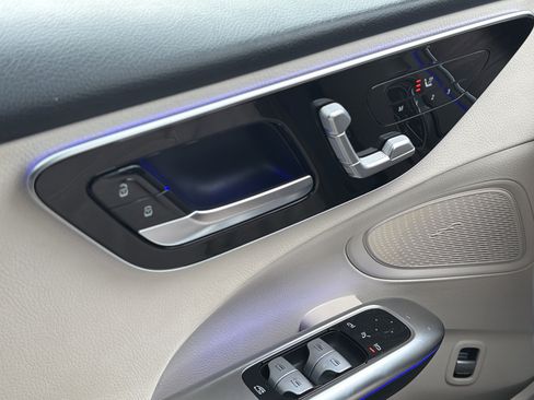 Used 2022 Mercedes-Benz C 300 4MATIC Sedan w/ Pinnacle Trim Package image 22