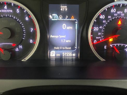 Used 2016 Toyota Camry SE w/ Moonroof Package image 20