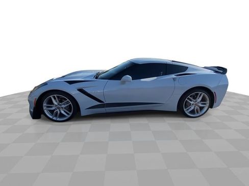 Used 2019 Chevrolet Corvette Stingray Coupe w/ 1LT RWD image 7