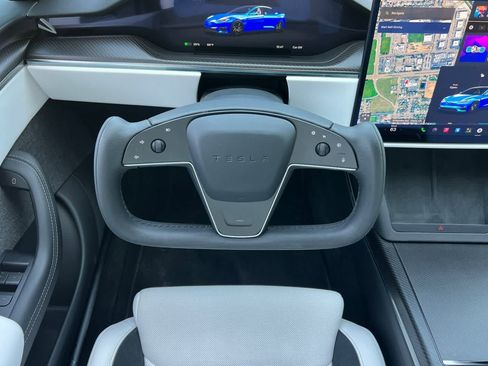 Used 2026 Tesla Model S Plaid AWD/4WD image 16