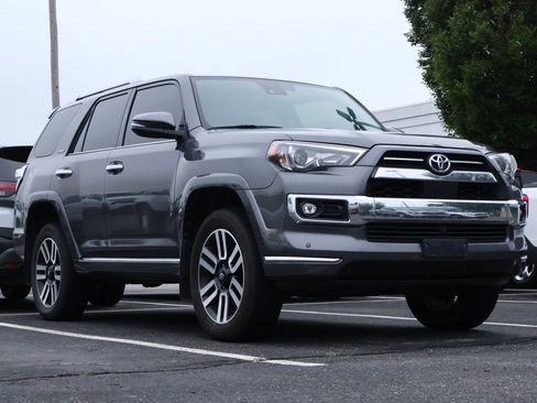 Used 2022 Toyota 4Runner Limited AWD/4WD image 1