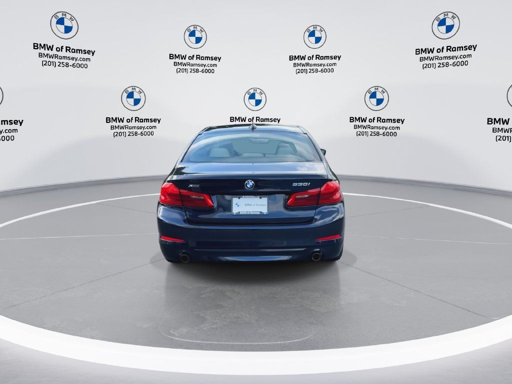 Used 2019 BMW 530i xDrive w/ Convenience Package AWD/4WD image 7