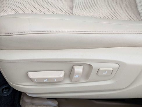 Used 2015 Lexus ES 300h image 14