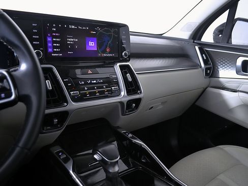 Used 2022 Kia Sorento SX AWD/4WD image 31
