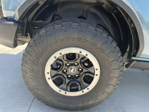 Used 2021 Ford Bronco Big Bend w/ Sasquatch Package AWD/4WD image 32