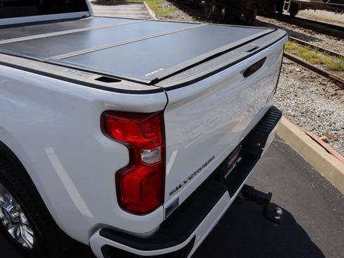 Used 2021 Chevrolet Silverado 2500 High Country AWD/4WD image 3