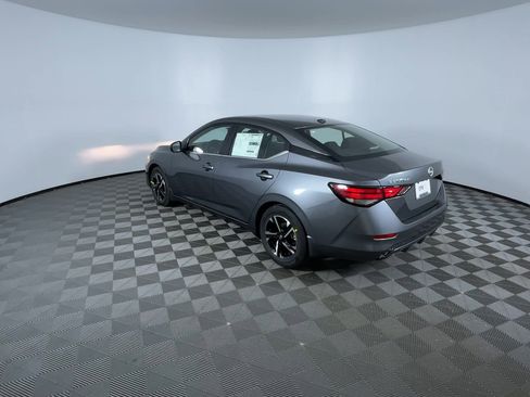 New 2025 Nissan Sentra SV image 7