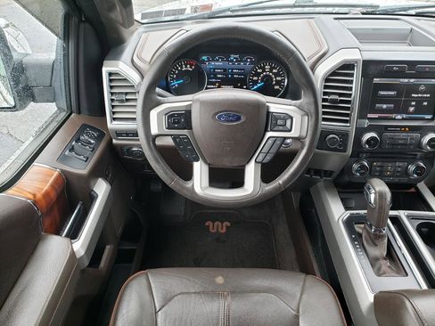 Used 2015 Ford F150 King Ranch w/ Equipment Group 601A Luxury AWD/4WD image 18