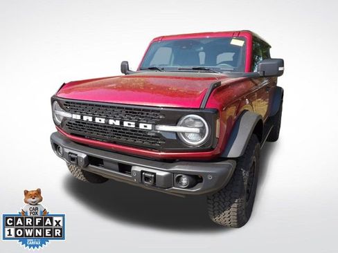 Used 2025 Ford Bronco Badlands AWD/4WD image 9
