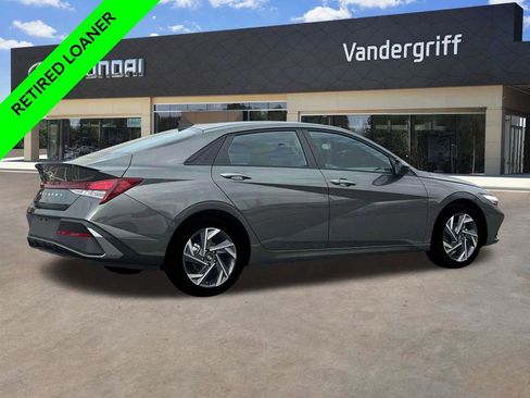 New 2025 Hyundai Elantra Sport image 9