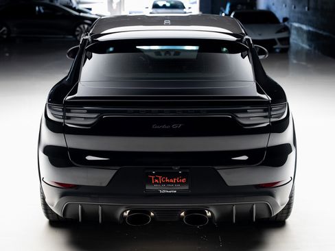 Used 2023 Porsche Cayenne Turbo GT image 23