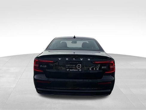 Certified 2025 Volvo S60 B5 Plus AWD/4WD image 34