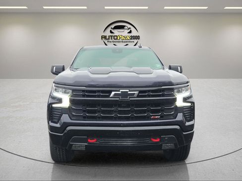 Used 2022 Chevrolet Silverado 1500 LT Trail Boss w/ LT Trail Boss Premium Package image 2