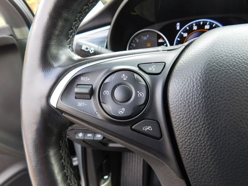 Used 2019 Buick Envision Premium w/ Driver Confidence Package image 24