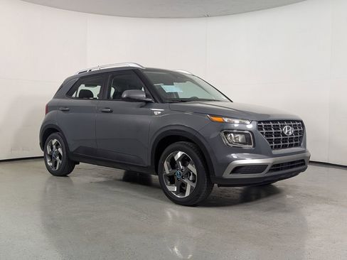 New 2026 Hyundai Venue SEL FWD image 1