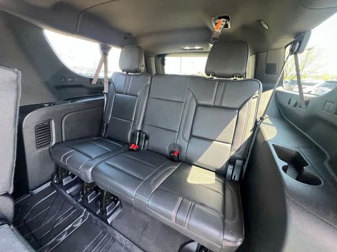 Used 2025 Chevrolet Suburban RST w/ Comfort Package AWD/4WD image 22