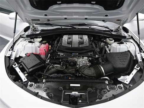 Used 2020 Chevrolet Camaro ZL1 image 38