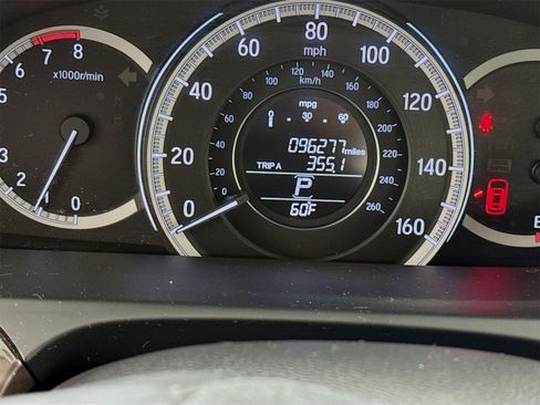 Used 2017 Honda Accord EX-L image 8