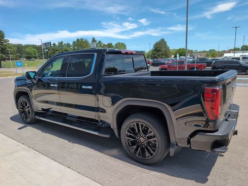 Used 2024 GMC Sierra 1500 Denali w/ Technology Package AWD/4WD image 6