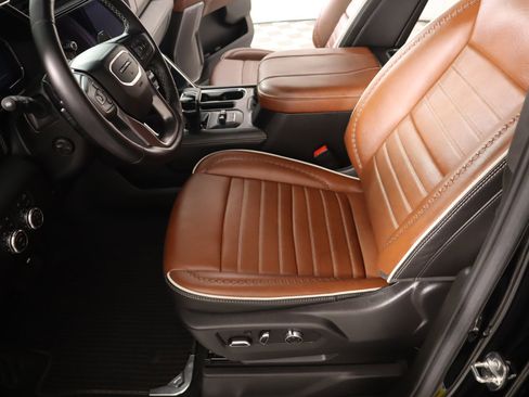 Used 2025 GMC Sierra 1500 Denali Ultimate image 12