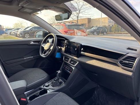 New 2026 Volkswagen Taos SE AWD/4WD image 35