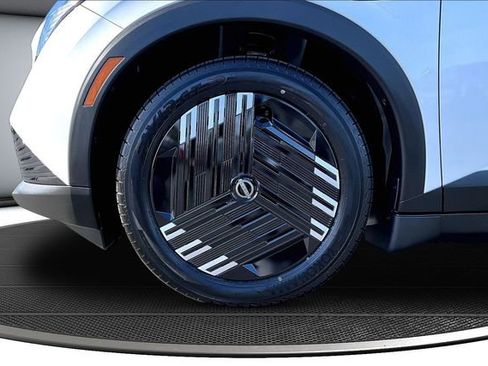 New 2026 Nissan Leaf image 12